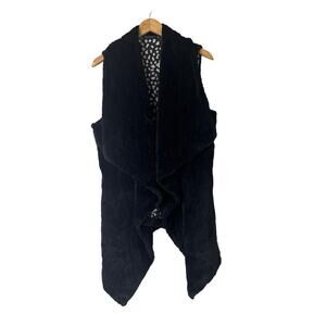 A620221 ANYBODY Drape Front Cable Plush Fleece Vest Black L